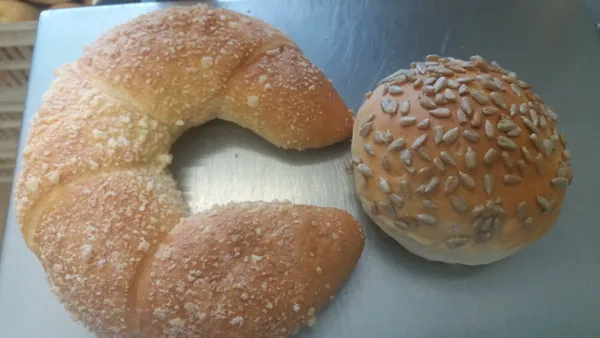rogal, bułka maślana